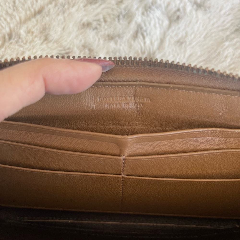 Bottega Veneta Brown Intrecciato Zip-around Leather Wallet - Picture 5 of 11